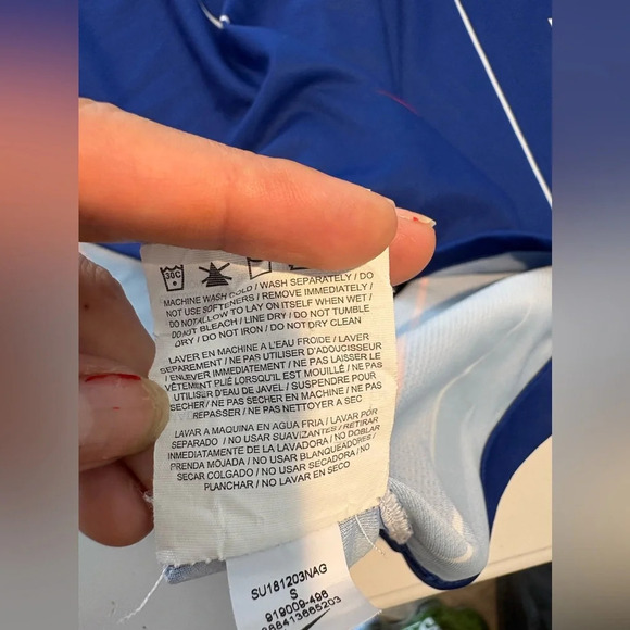 NIKE CHELSEA SOCCER JERSEY SIZE-S - Picture 5 of 8